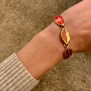 BaubleBar’s Gold & Rose Gold Lip Kiss Bracelet 💋